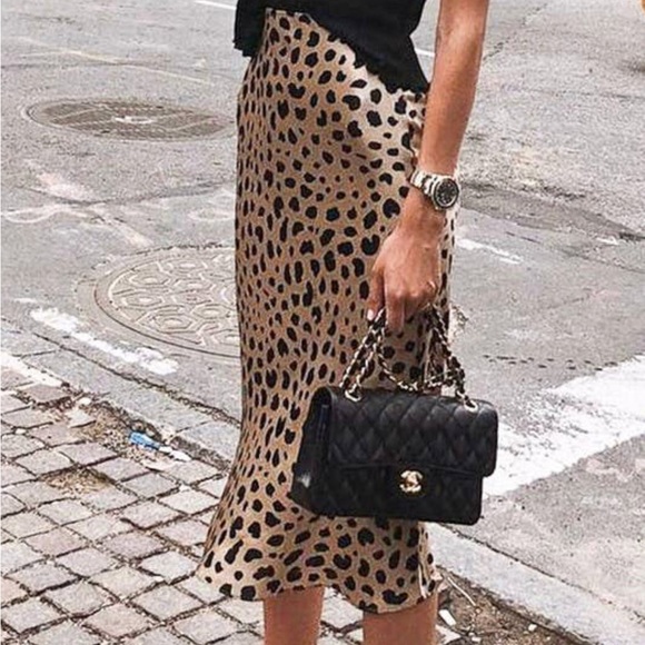 LEOPARD SATIN MIDI SKIRT NWT - Picture 2 of 5